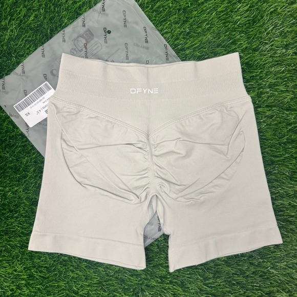 Dfyne Pants - Dfyne impact shorts 4.5" lunar rock gray extra small
